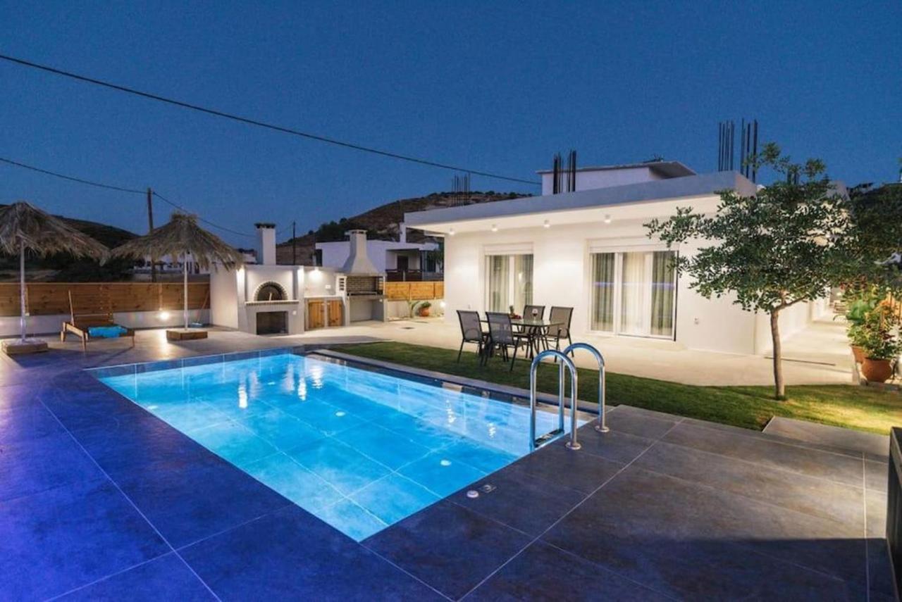 Villa Balux Kalamaki  Luaran gambar