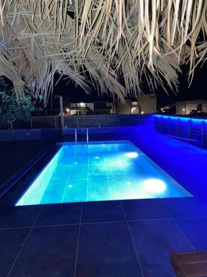 Villa Balux Kalamaki  Luaran gambar